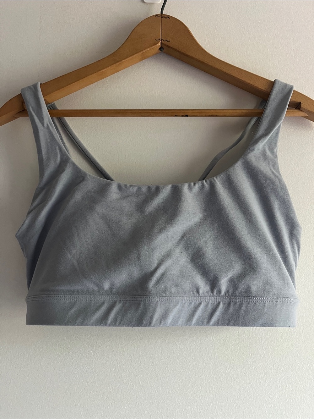 Athleta Light Blue Women's Seamless Scoop Sports Bra